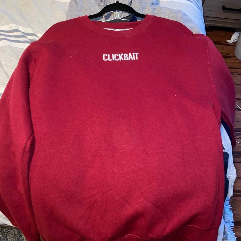 Clickbait red pullover